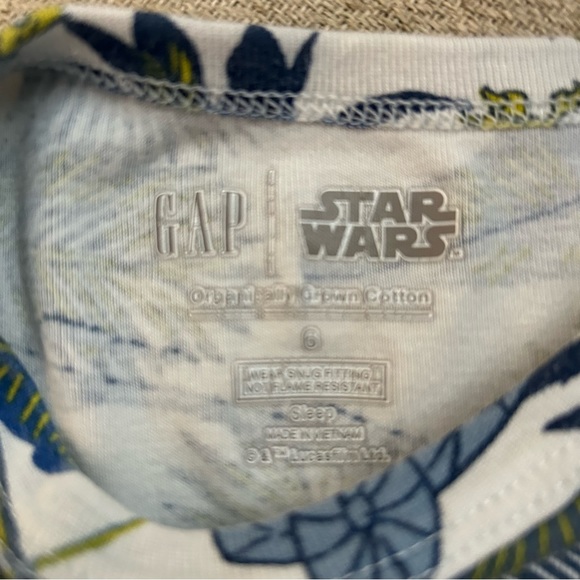 Boys Preowned Star Wars Gap Pajama set size 6 - Picture 4 of 7